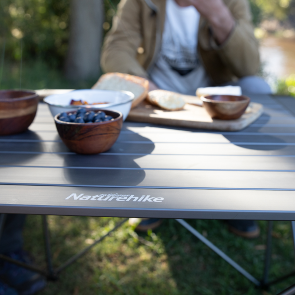 Naturehike-NH16Z016-Mesa-de-Camping-6.png Naturehike NH16Z016 Mesa de Camping plegable de aleación de aluminio, escritorio para portátil, mesas para exteriores, barbacoa, muebles ligeros portátiles para Picnic