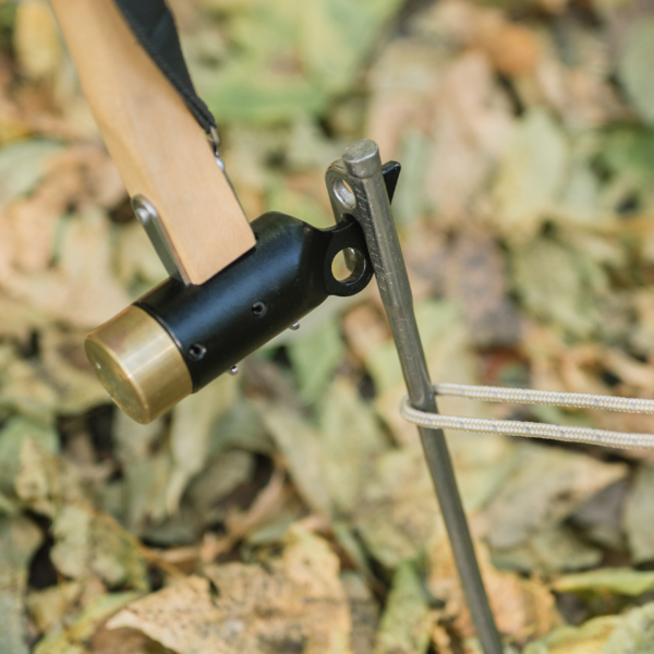 Naturehike Seire-Herramientas, Martillo multifuncional, Martillo de latón con mango de madera maciza para camping al aire libre Martillo de hierro ligero para tienda de viaje Diseño de gancho