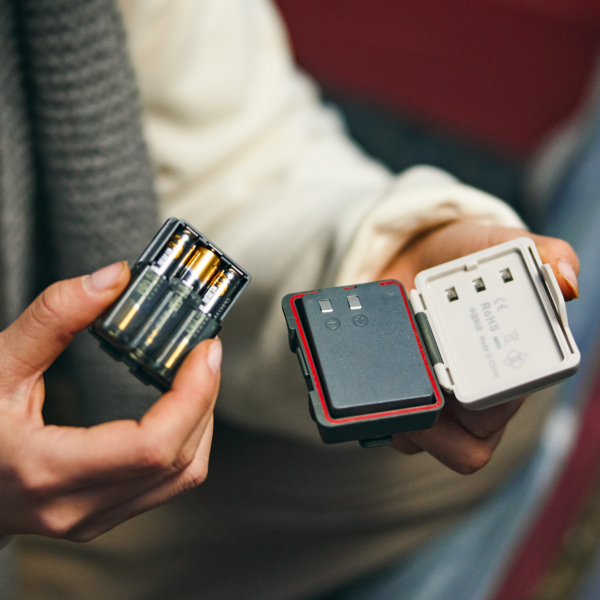 Naturehike Serie-Fangtai Lámpara magnética ultraligera para acampada, minireflector multifunción de viaje, luz roja de advertencia de seguridad impermeable para exteriores